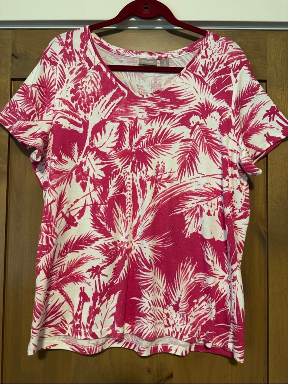 Chicos Shirt Top Womens 3/XL Pink White Palm Leaves Short Sleeve V Neck cotton